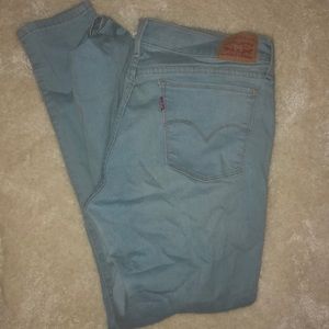 Levi’s 710 Size 33 Lightwash Skinny Jeans
